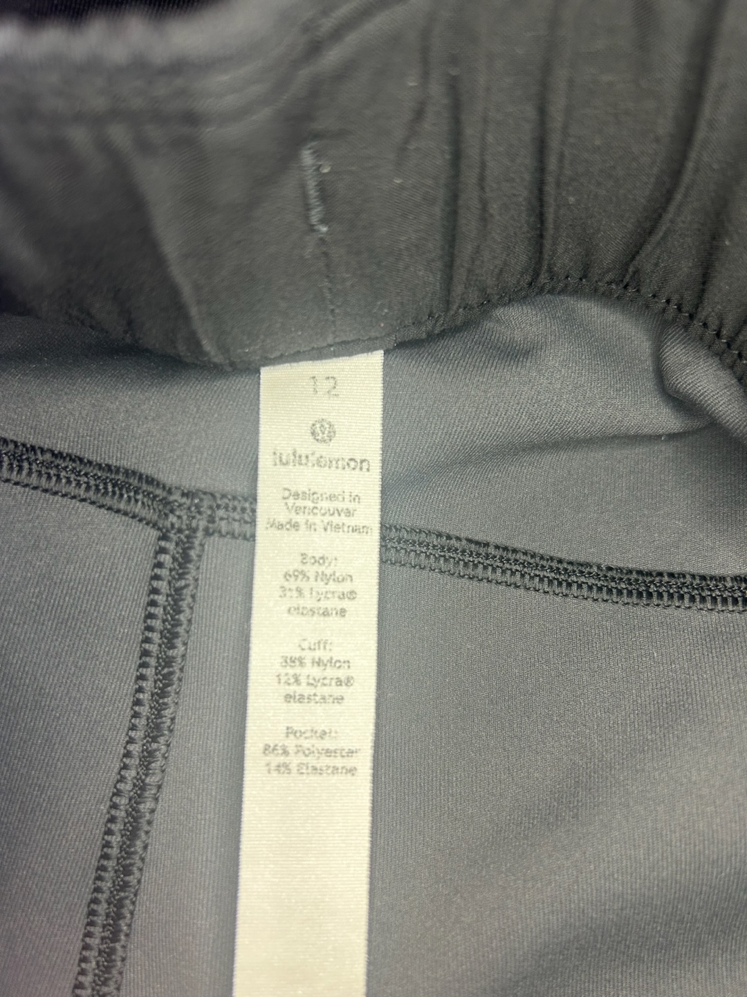 Lululemon Camo Joggers Size 12 - photo 3