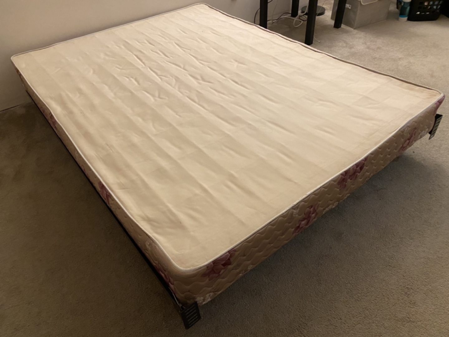 Queen Mattress and Boxspring Set - photo 2