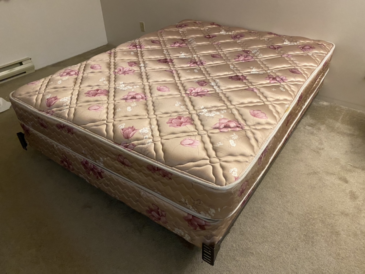 Queen Mattress and Boxspring Set - photo 3