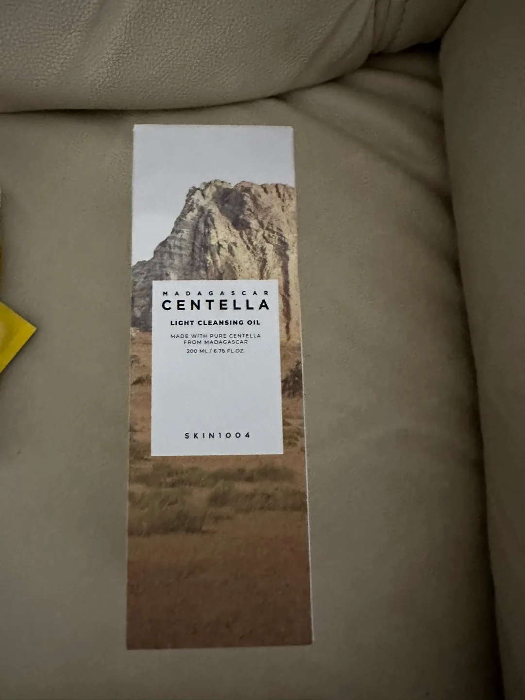 Lash lift, face cleanser and eyelashes image indicator(2)