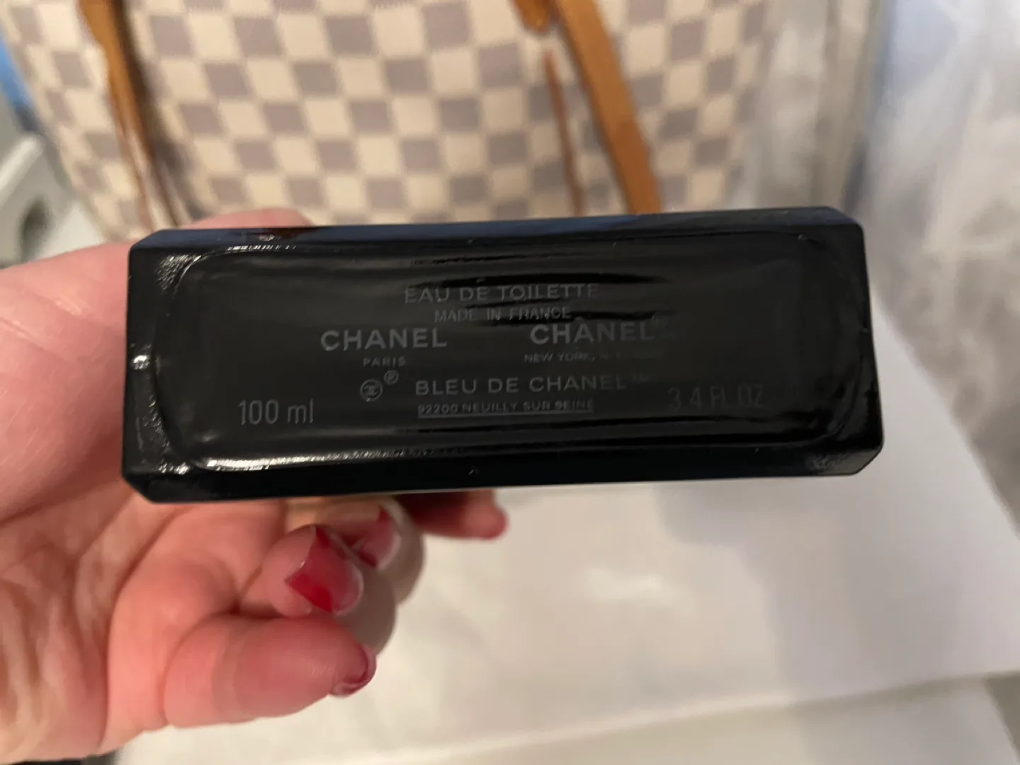 Chanel cologne image indicator(2)