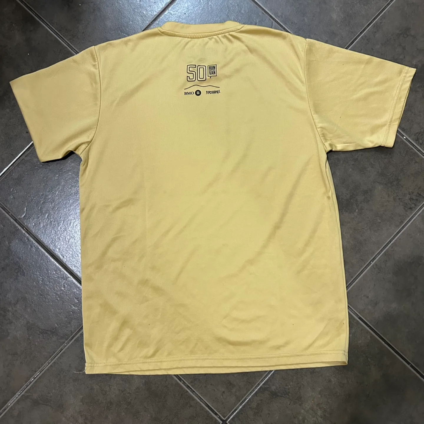 Vancouver Marathon T-Shirt (Sun Run 2022) image indicator(2)