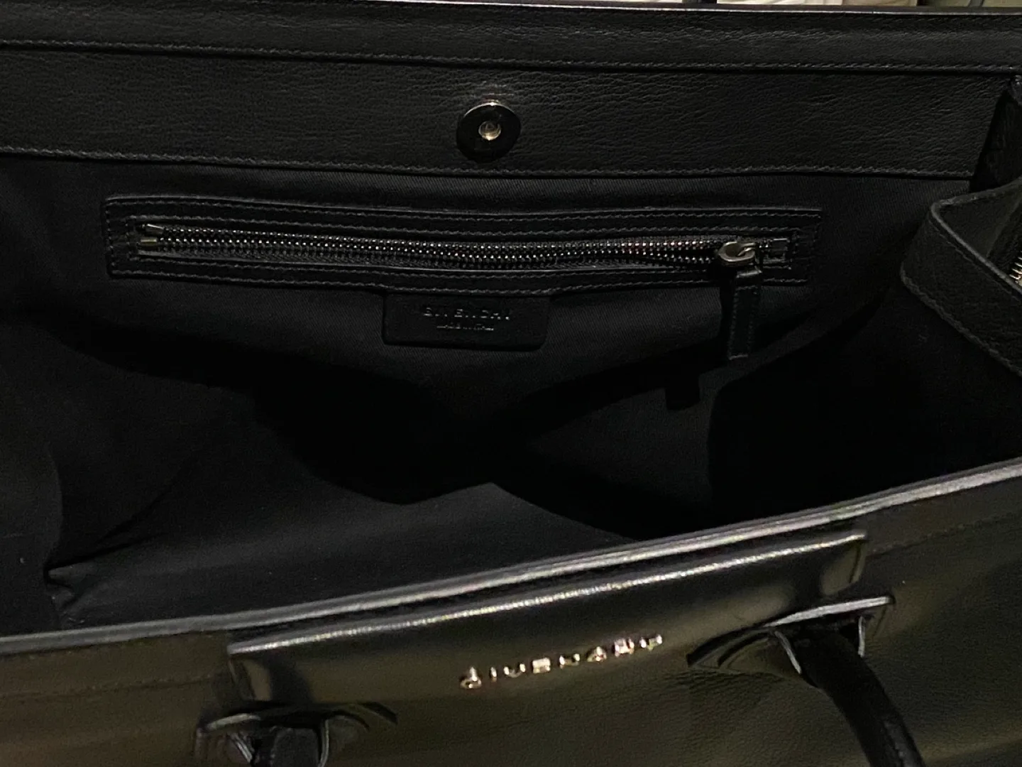 Authentic Givenchy tote 2-way bag image indicator(4)