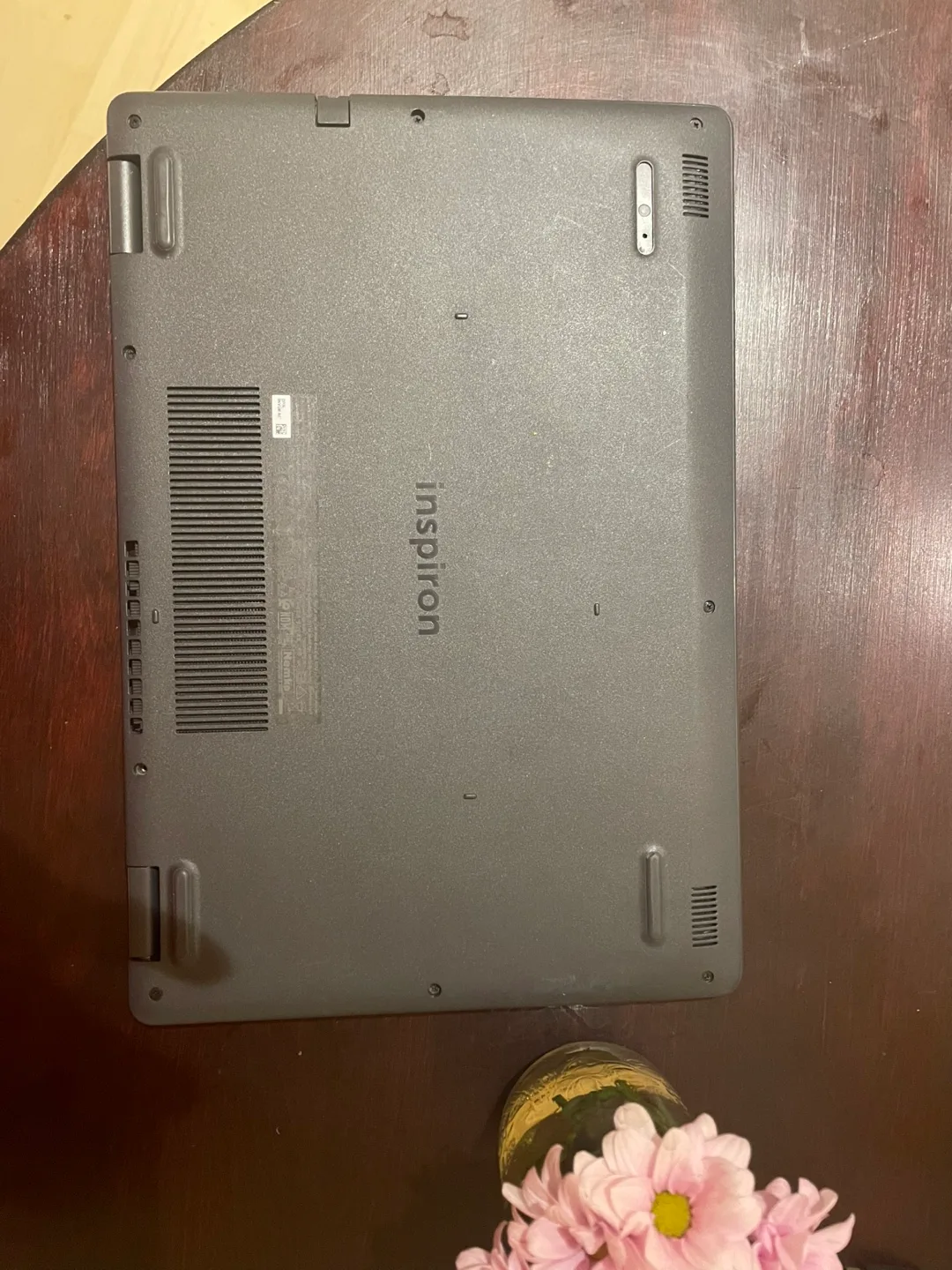 Dell laptop! Touch screen and water resistant image indicator(5)