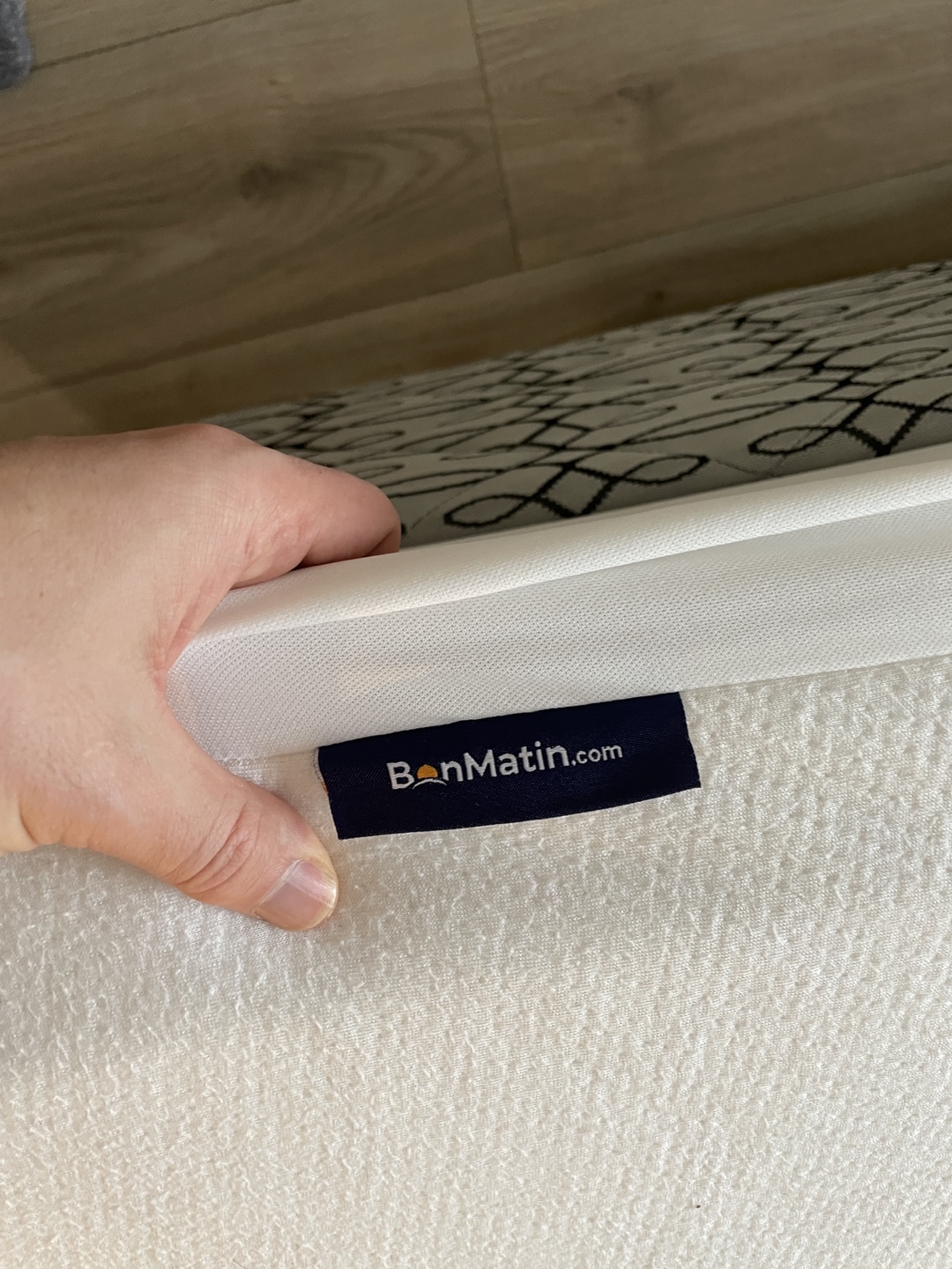 Queen Mattress with boxspring and frame - photo 3