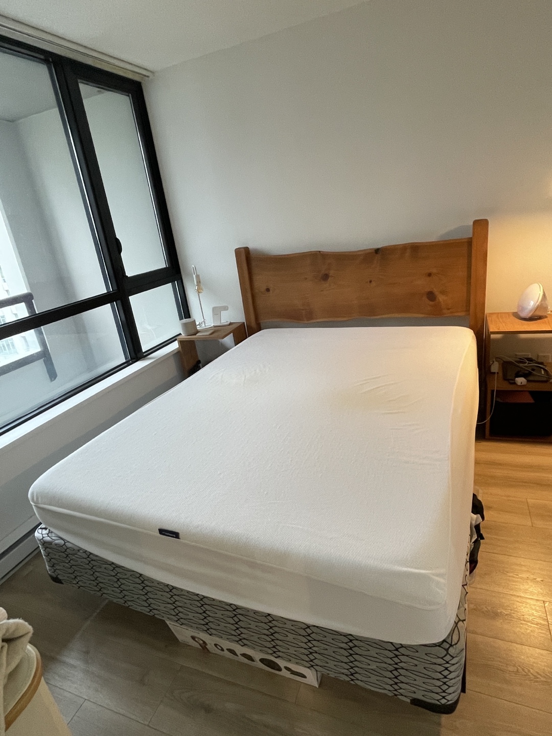 Queen Mattress with boxspring and frame - photo 2