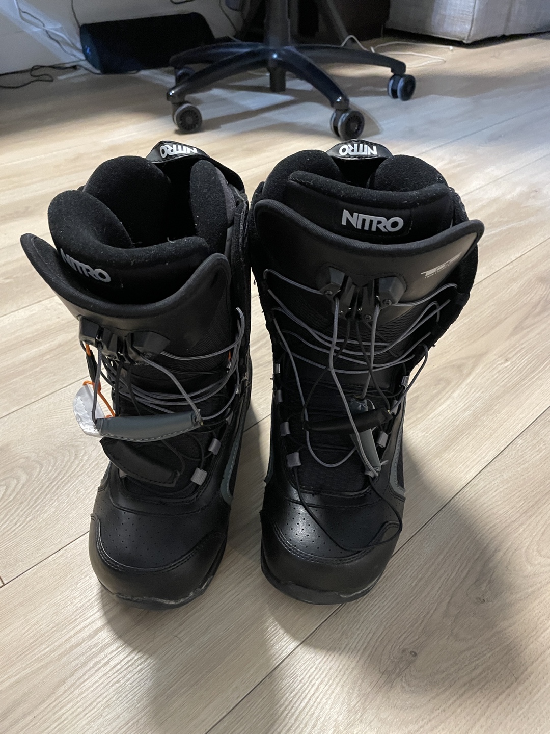 Nitro Fader TLS Snowboard Boots - Women's Size 8 - photo 2