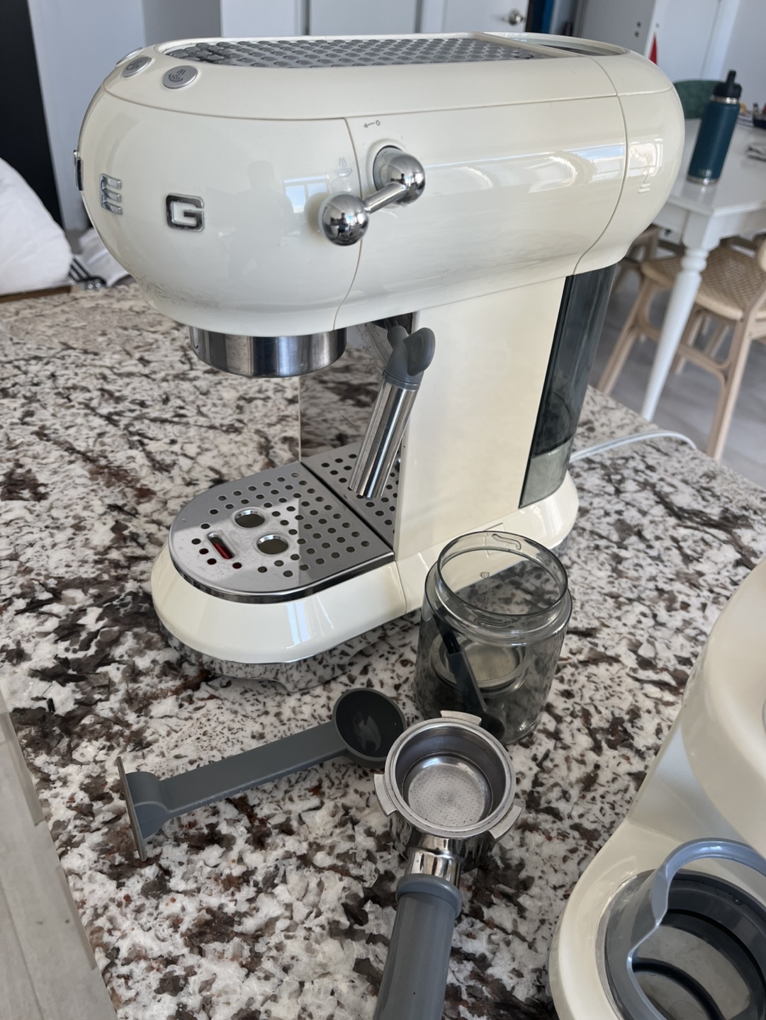 Smeg coffee grinder and espresso machine - photo 3