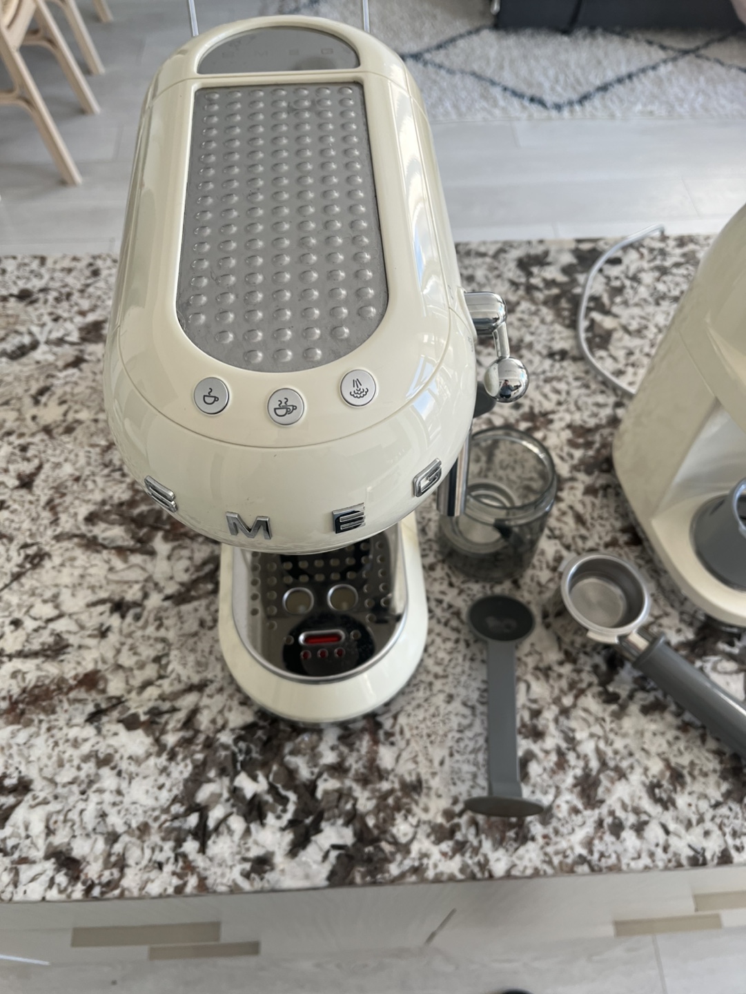 Smeg coffee grinder and espresso machine - photo 4