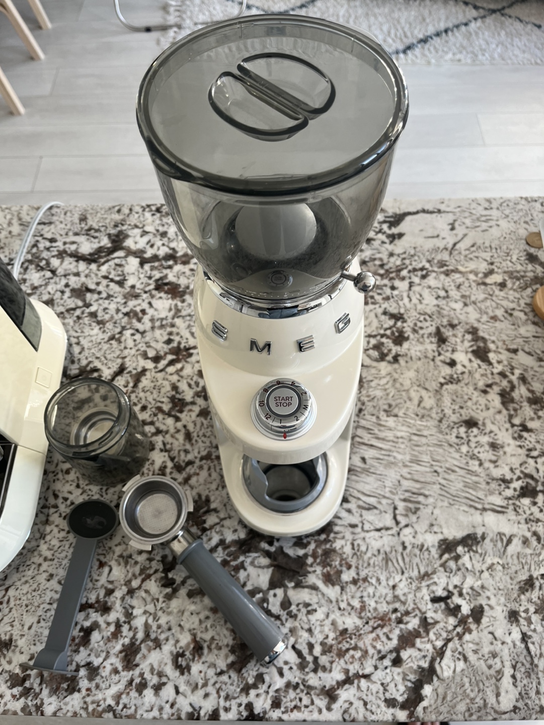 Smeg coffee grinder and espresso machine - photo 5
