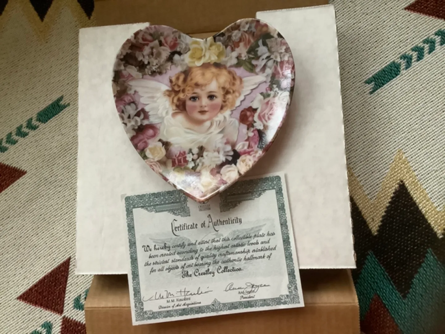 The  Crestley collection. collectable plate. thumbnail