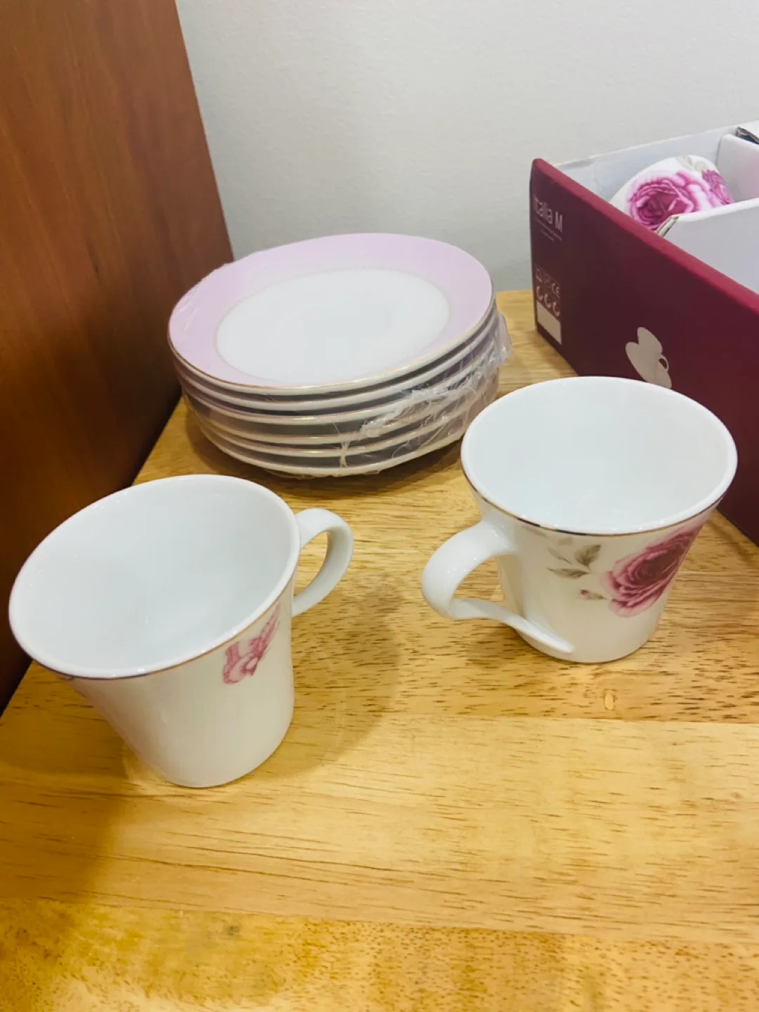 Italian 6 pieces Tea Cup & Saucer Set image indicator(3)