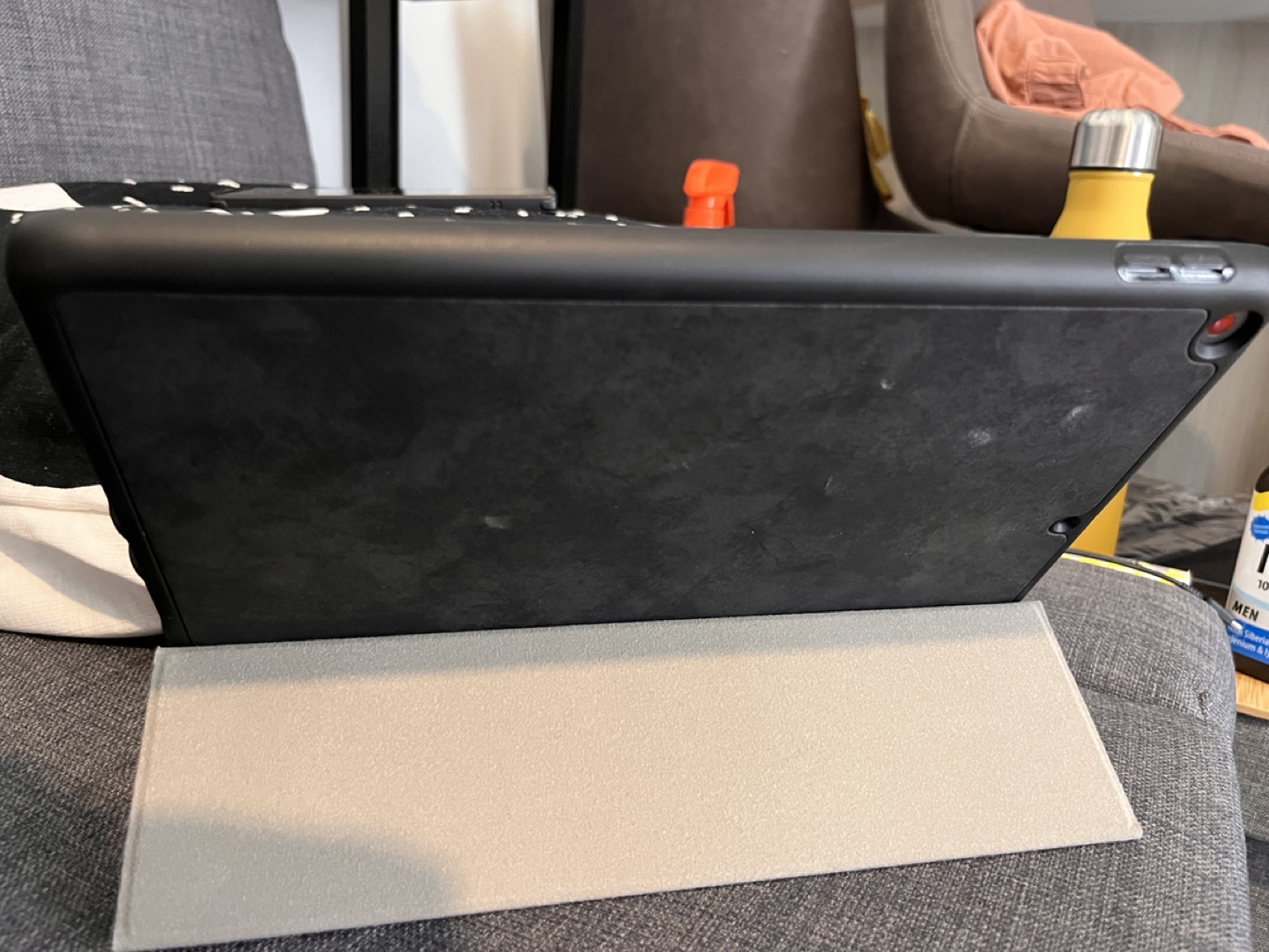 iPad 8th Generation 128GB with Apple Pencil and Case - photo 2