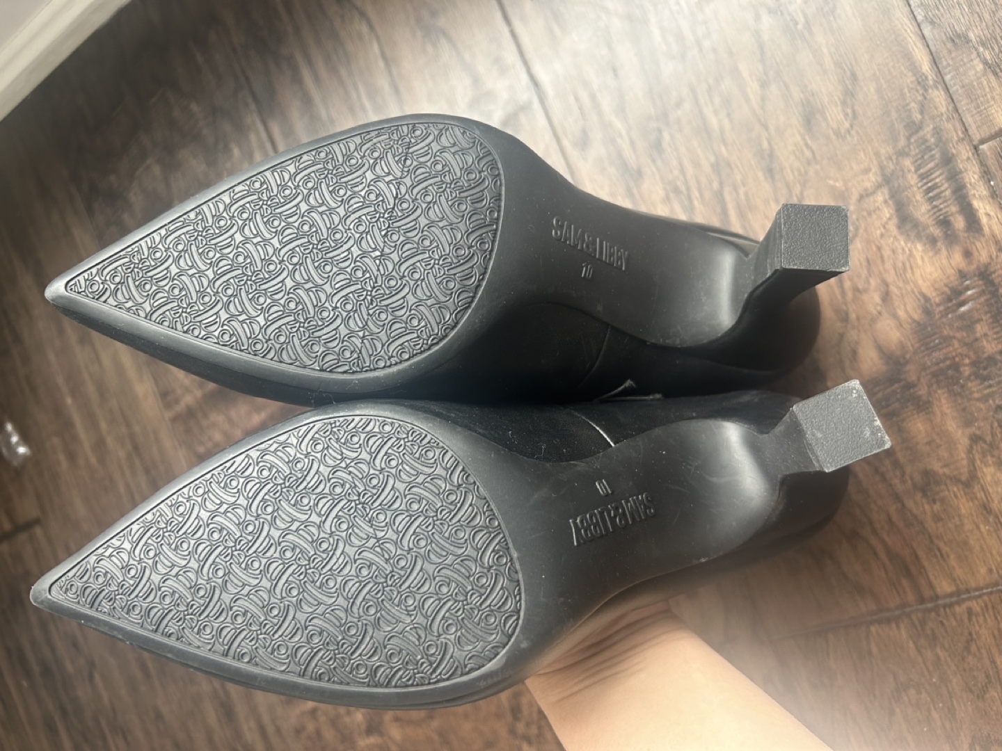 Sam & Libby Black Pointed Toe Heels - photo 3
