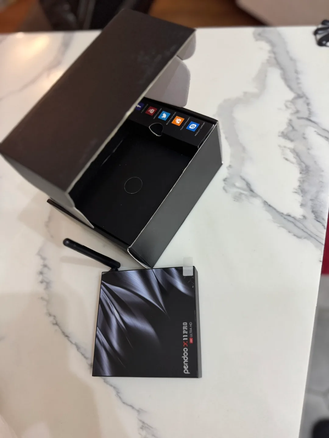 NEW Pendo ­X11 Pro Streaming Device image indicator(4)