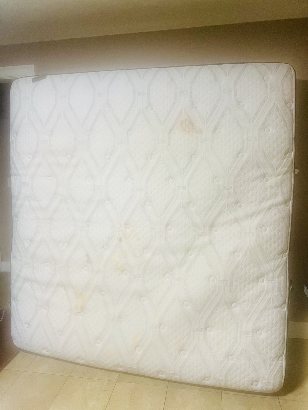 King size Mattress - photo 2