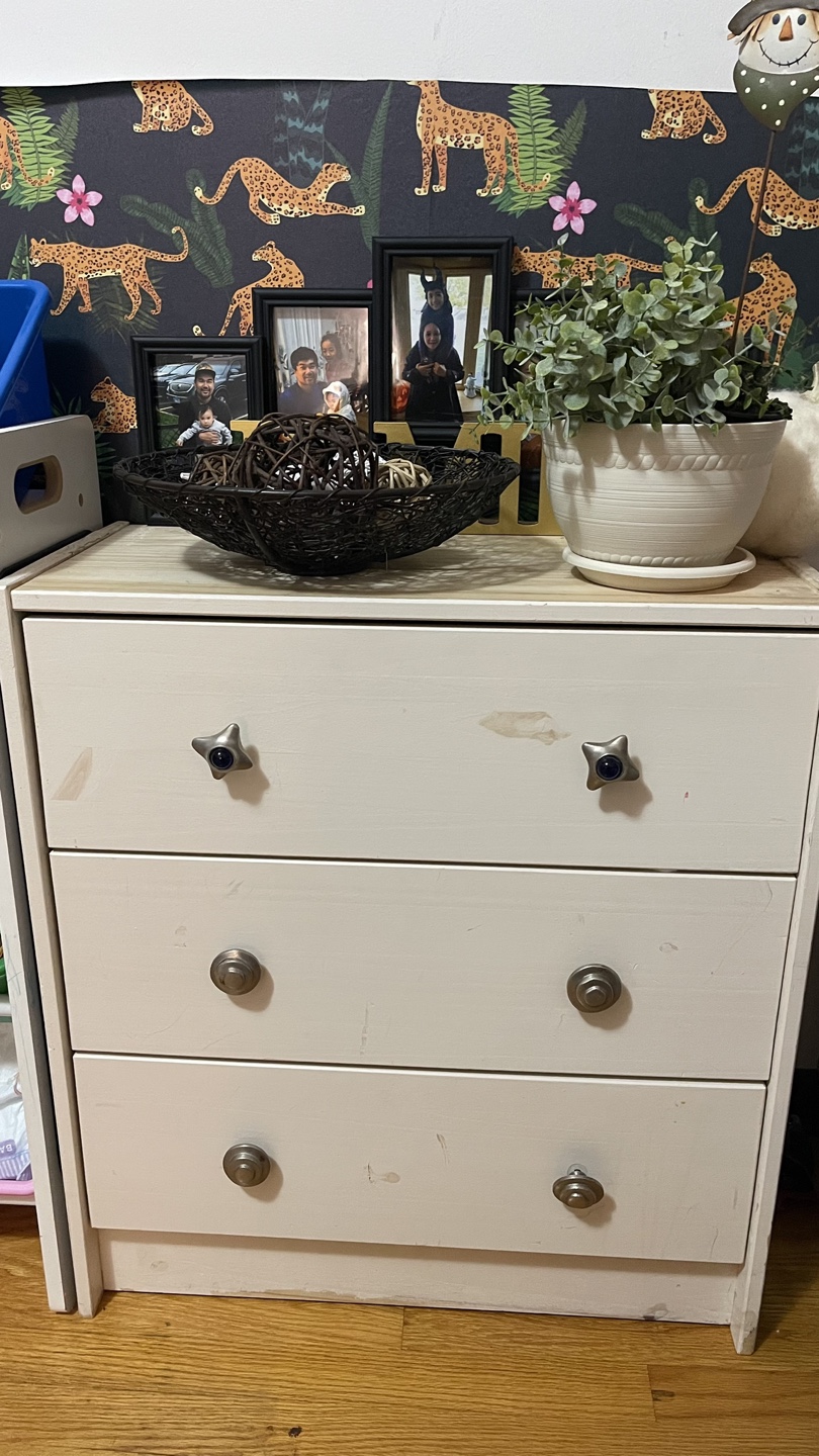 3-Drawer Dresser