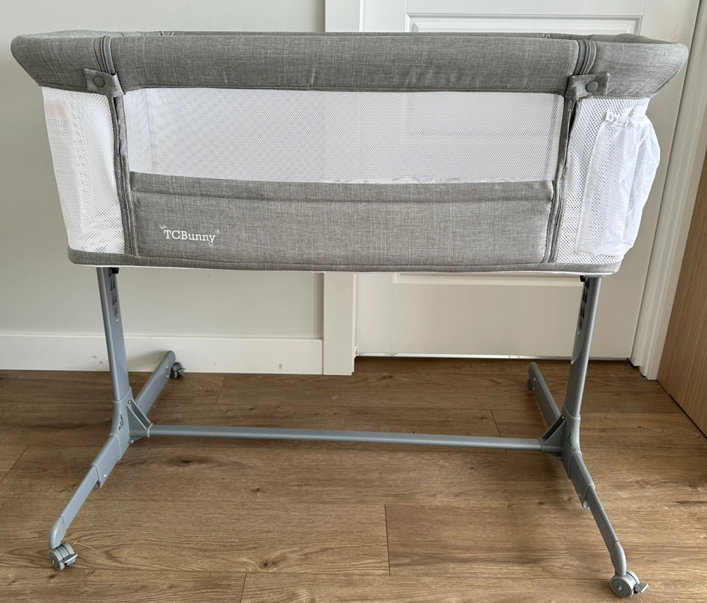 TCBunny Co-sleeper Bassinet Karrot
