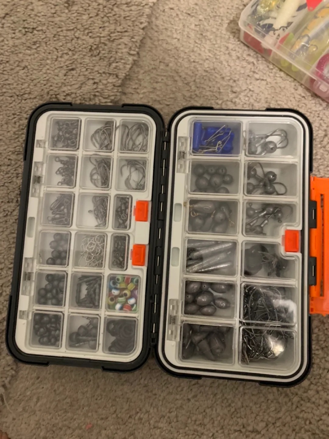 Fishing Tackle Kit 397 Pieces image indicator(2)