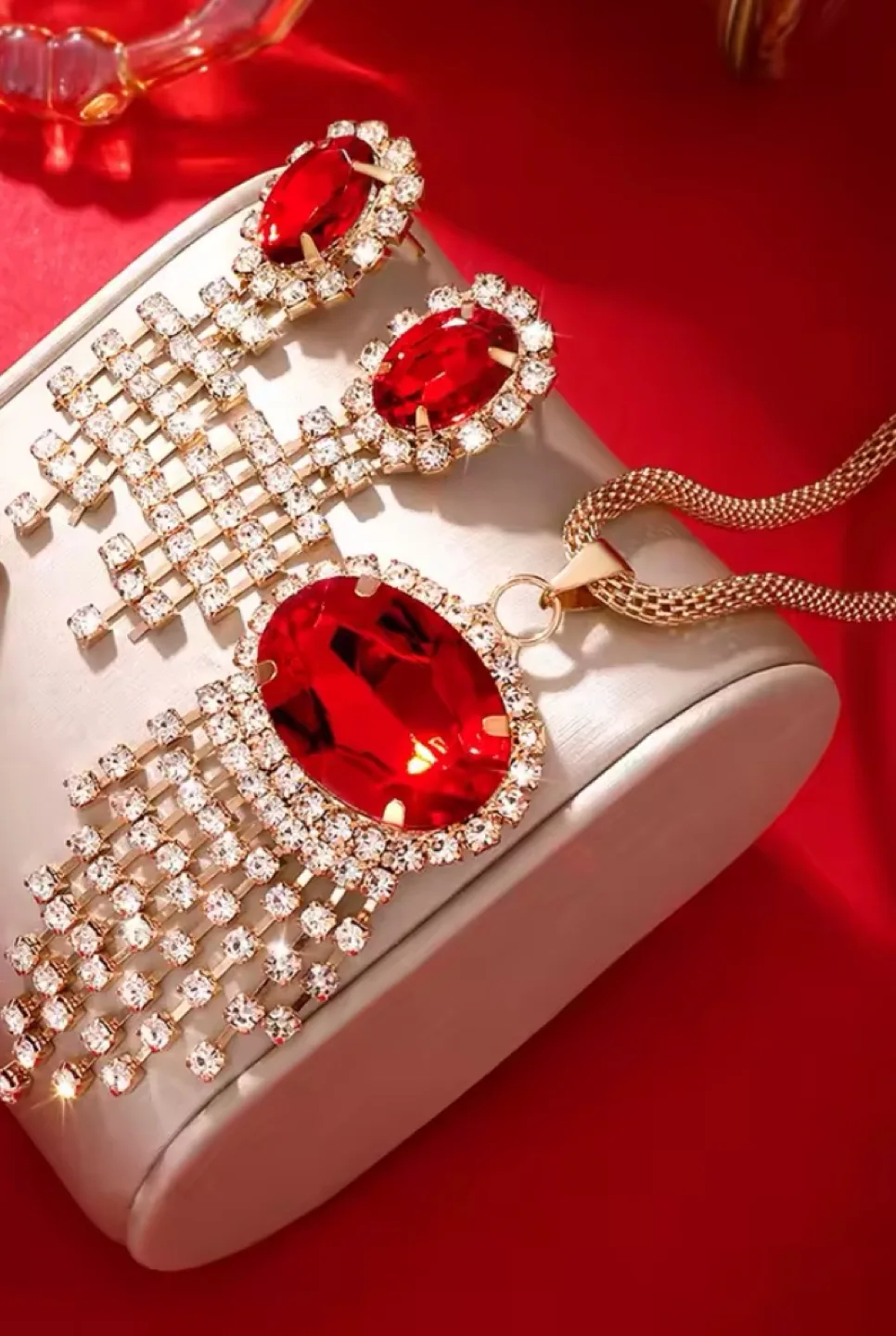 Women's Watch and Jewelry Set image indicator(3)