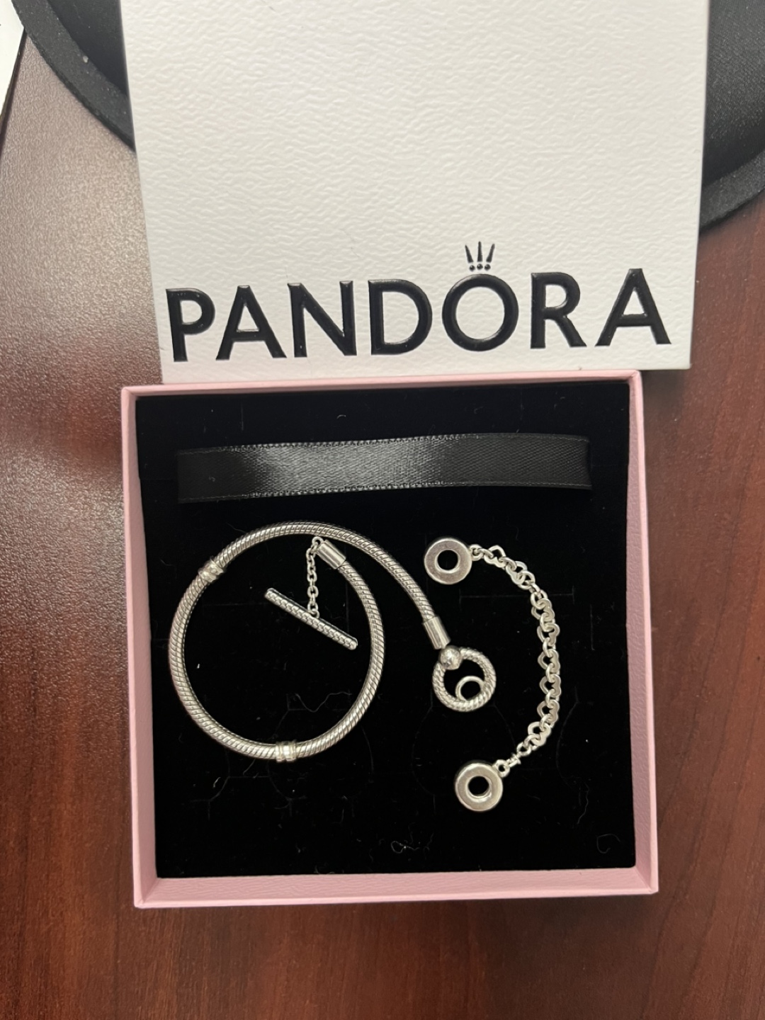 Pandora set/bundle: Bracelet + Security Chain (2 items)