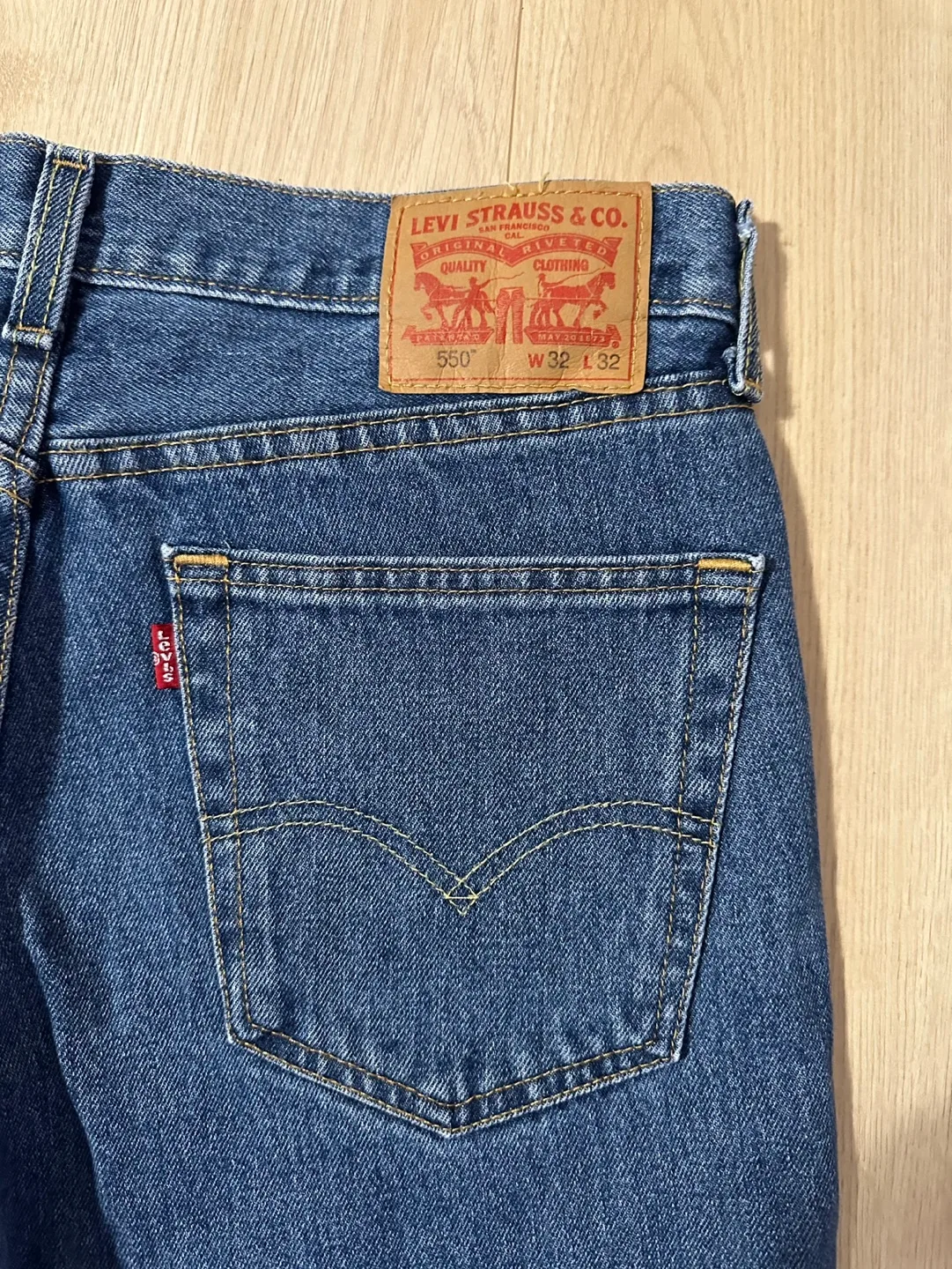 Bundle of Levi’s 501 93/ 550 Jeans - 3 pairs image indicator(4)