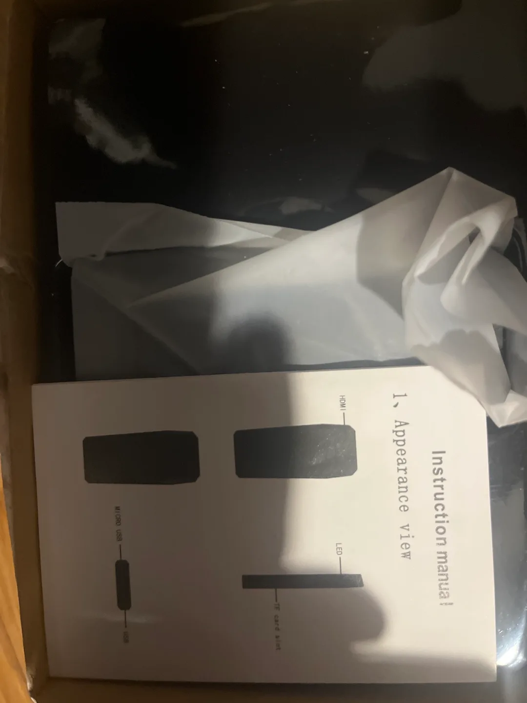 Moajerry 4K Ultra HD Retro Game System with 2 controllers image indicator(3)