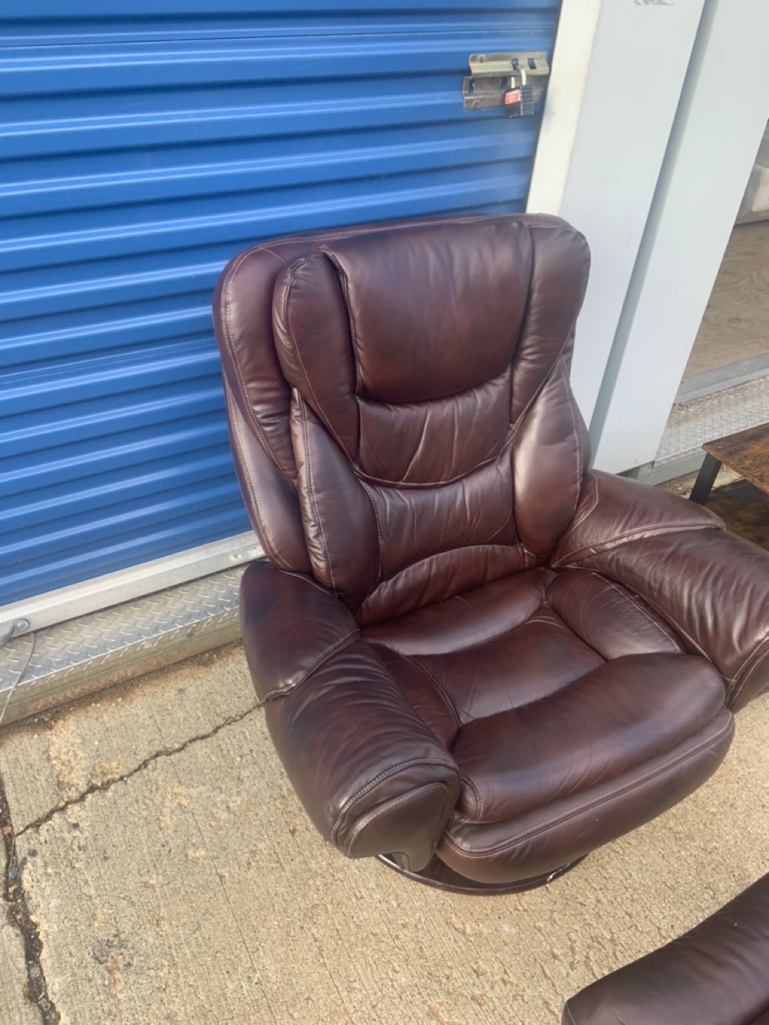 Recliner and Ottoman Set - photo 3