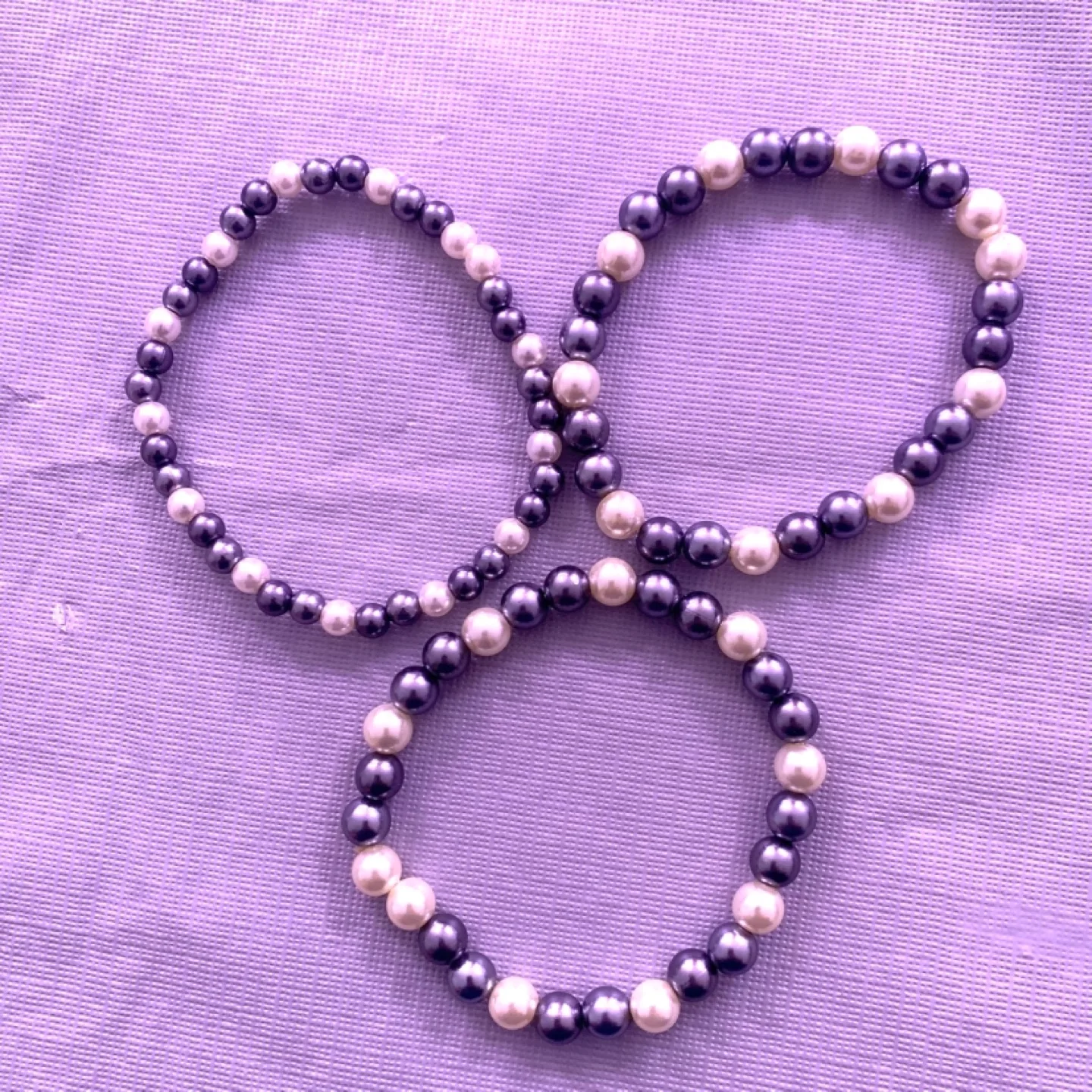 Set of 3 Pearl Bracelets image indicator(3)