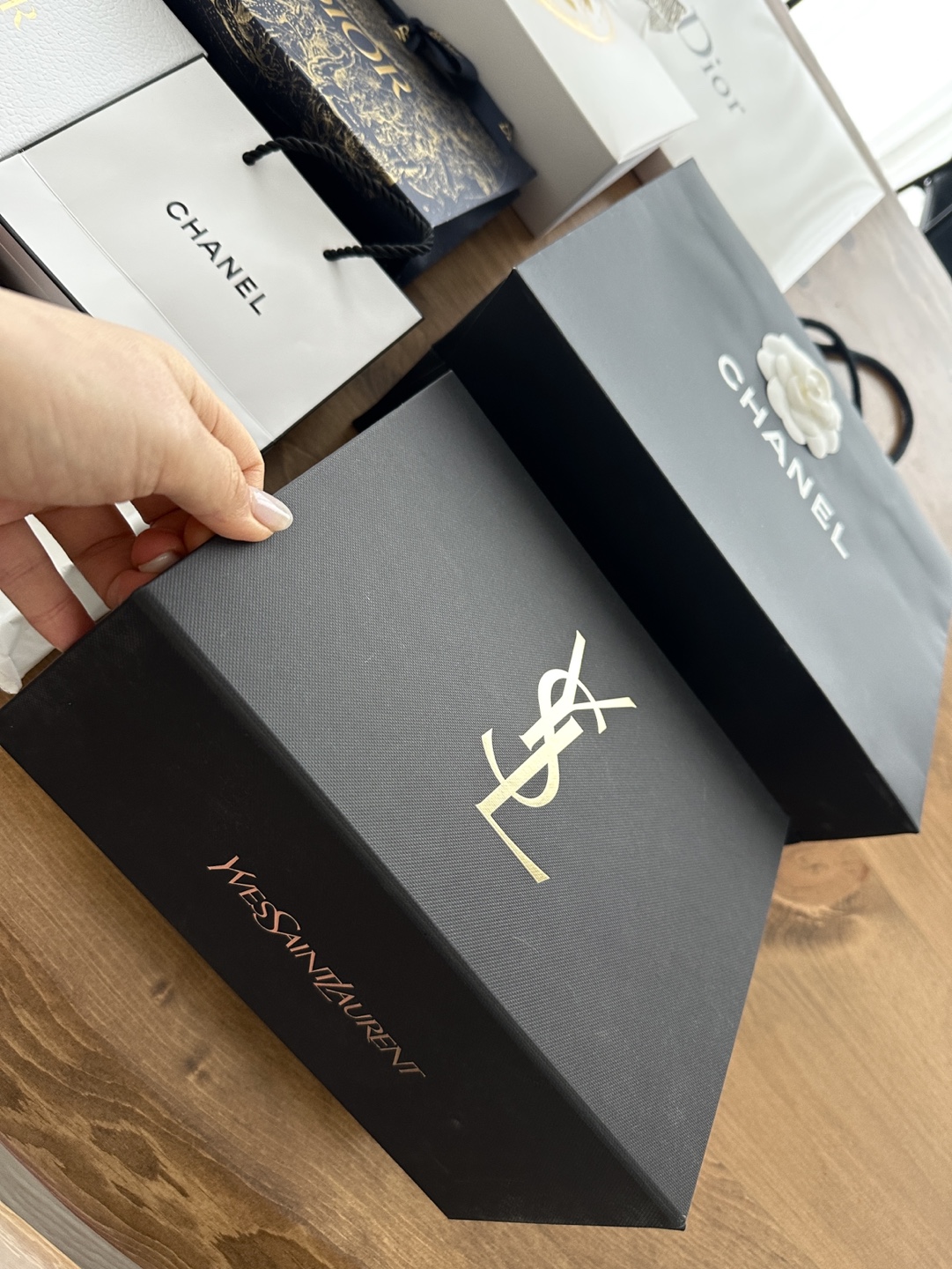 Designer Gift Bags & Boxes - photo 5