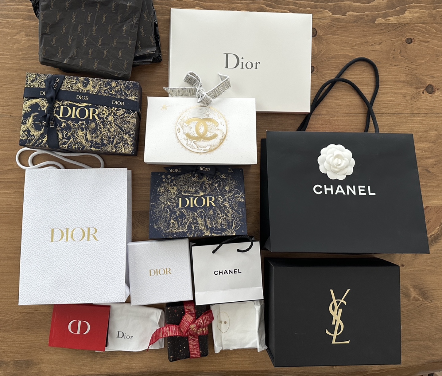 Designer Gift Bags & Boxes