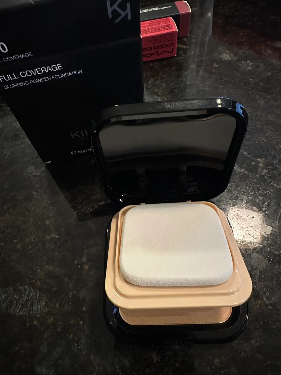Kiko Full Coverage Blurring Powder Foundation image indicator(2)
