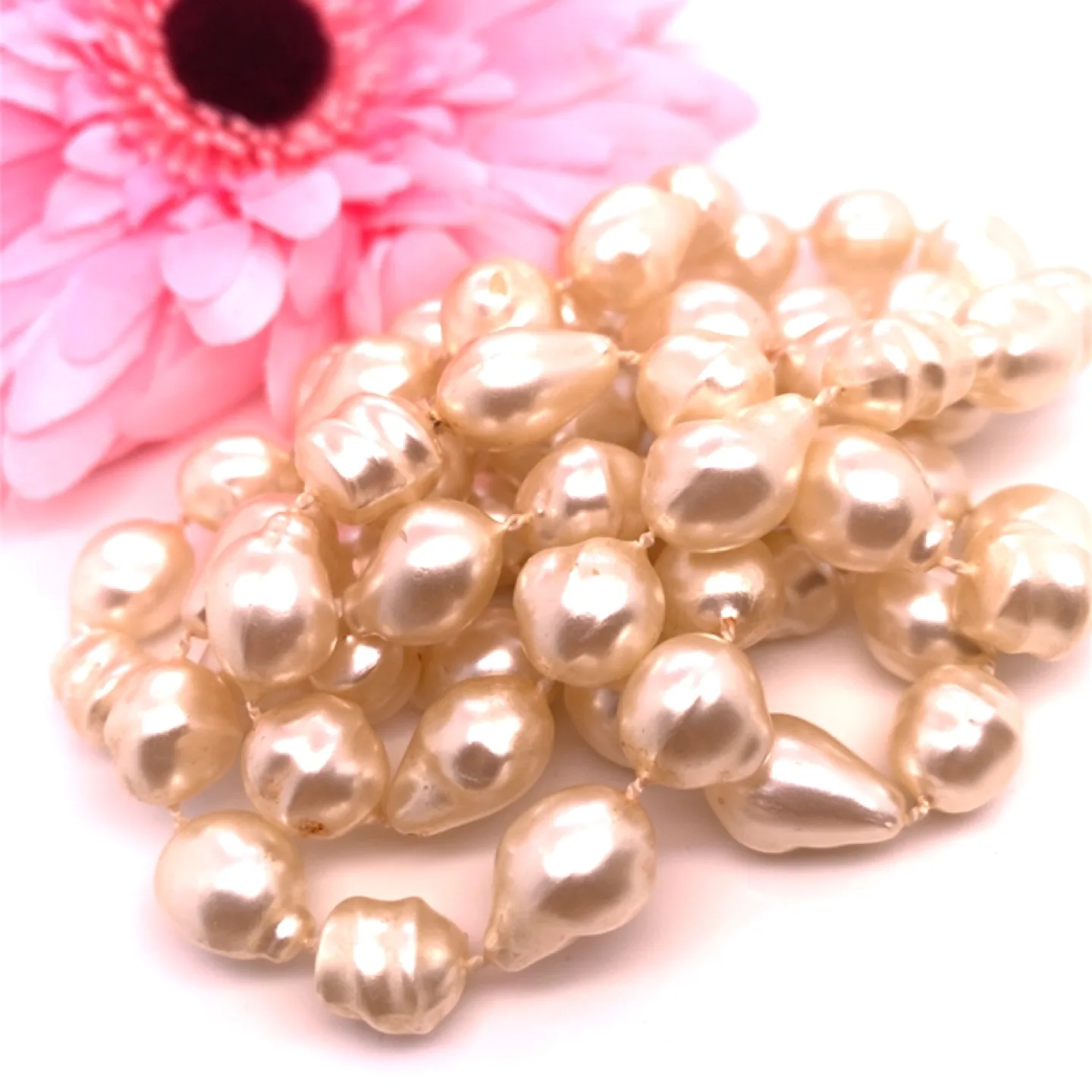 Baroque style Cream Pearl Necklace 36” image indicator(2)