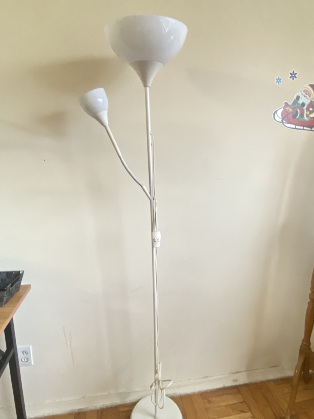White Floor Lamp with Two Lights-need Gone ASAP - photo 3