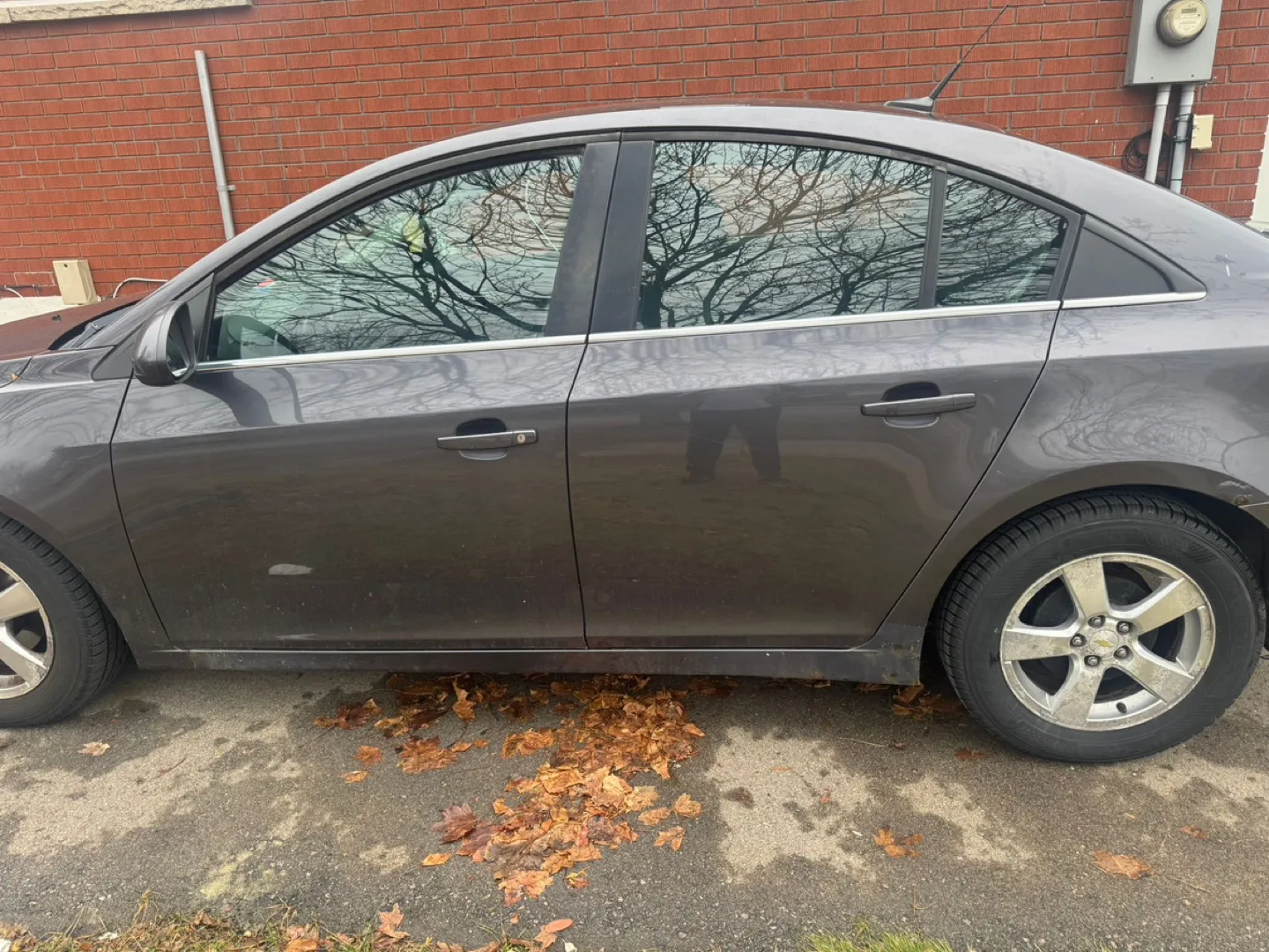 #ThriftyPicks    2012 Chevrolet Cruze LT image indicator(2)