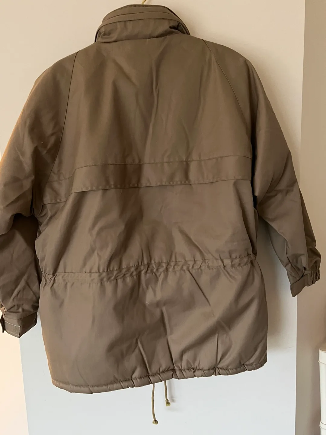 Men's Size M Winter Jacket (NEW) image indicator(2)