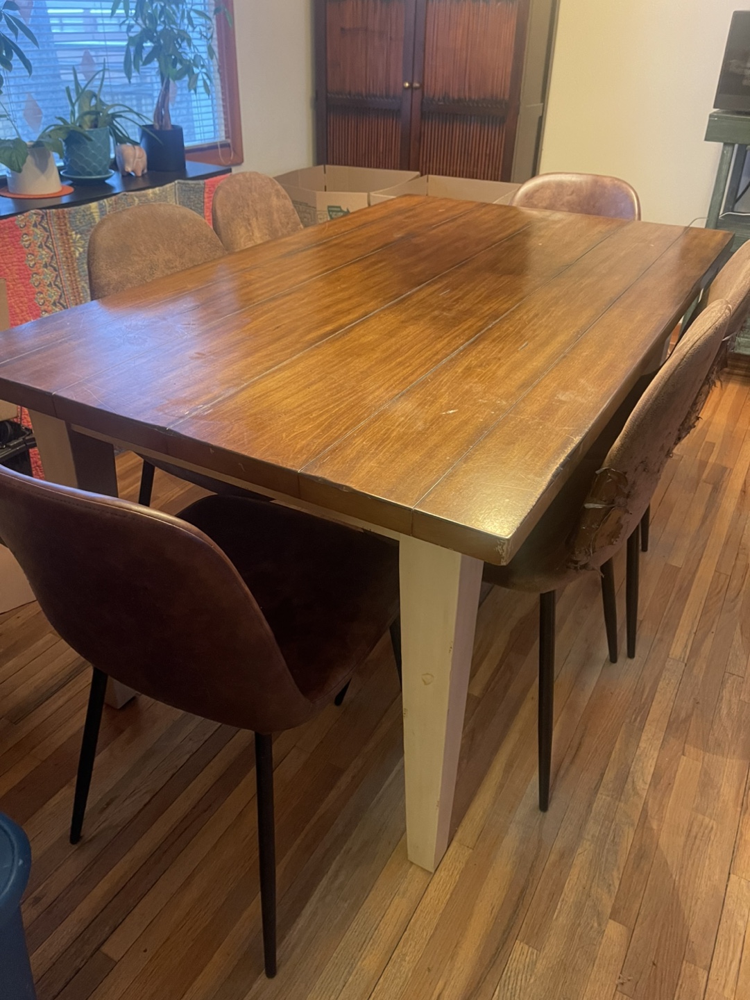 Dining Table with 6 Chairs
