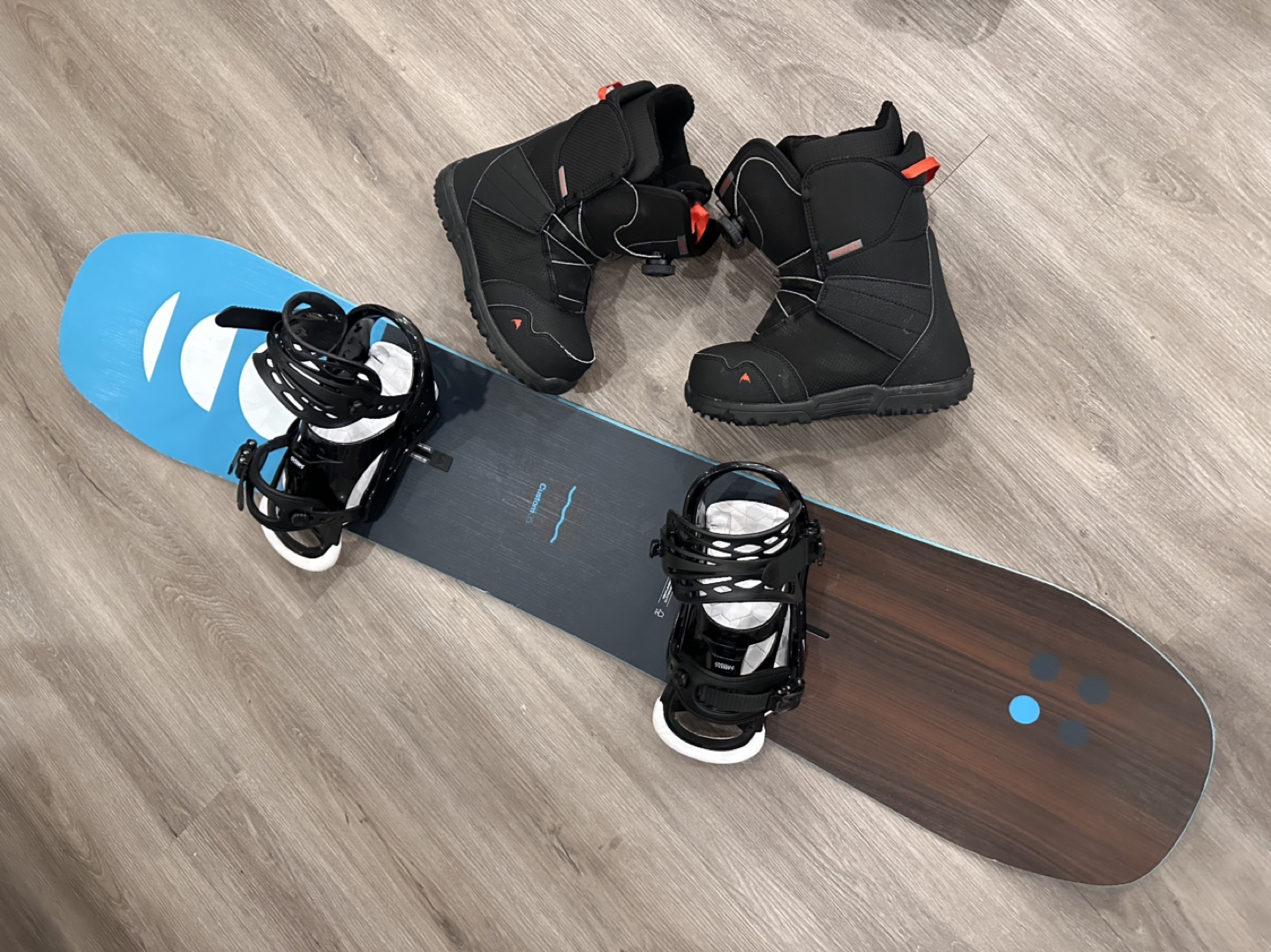 Burton Snowboard, Boots and Bindings