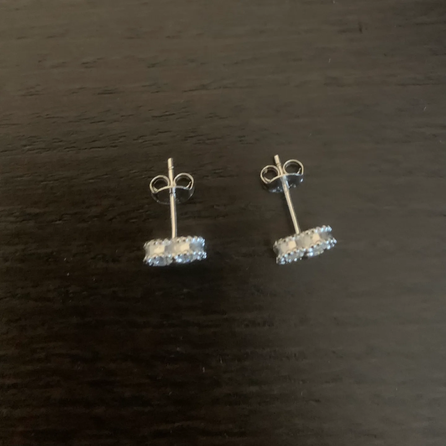 Alhambra Sterling Silver Clover Moissanite Diamond Stud Earrings image indicator(3)