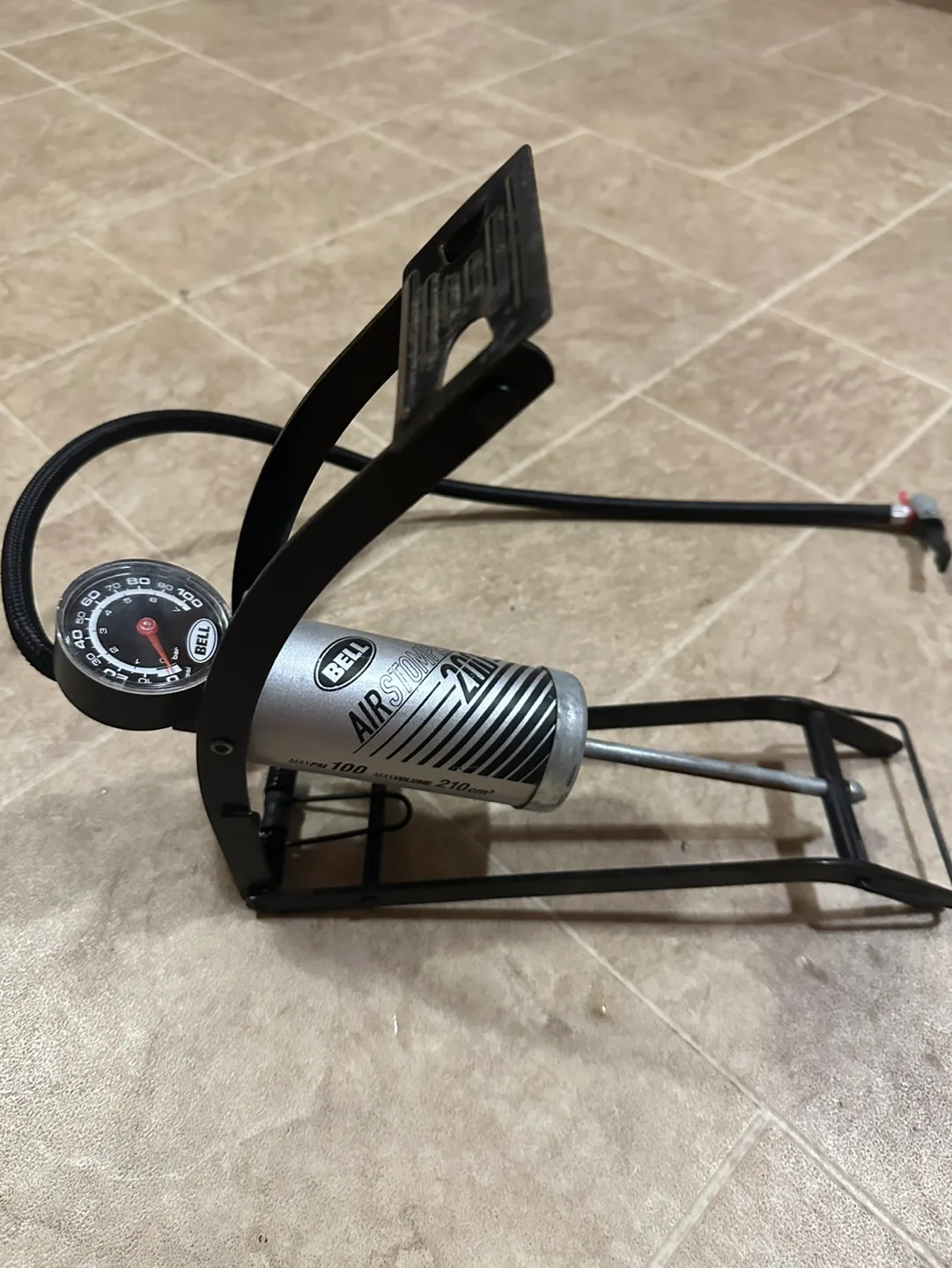 Trade-Bell Air-Stik 270 Foot Pump image indicator(3)