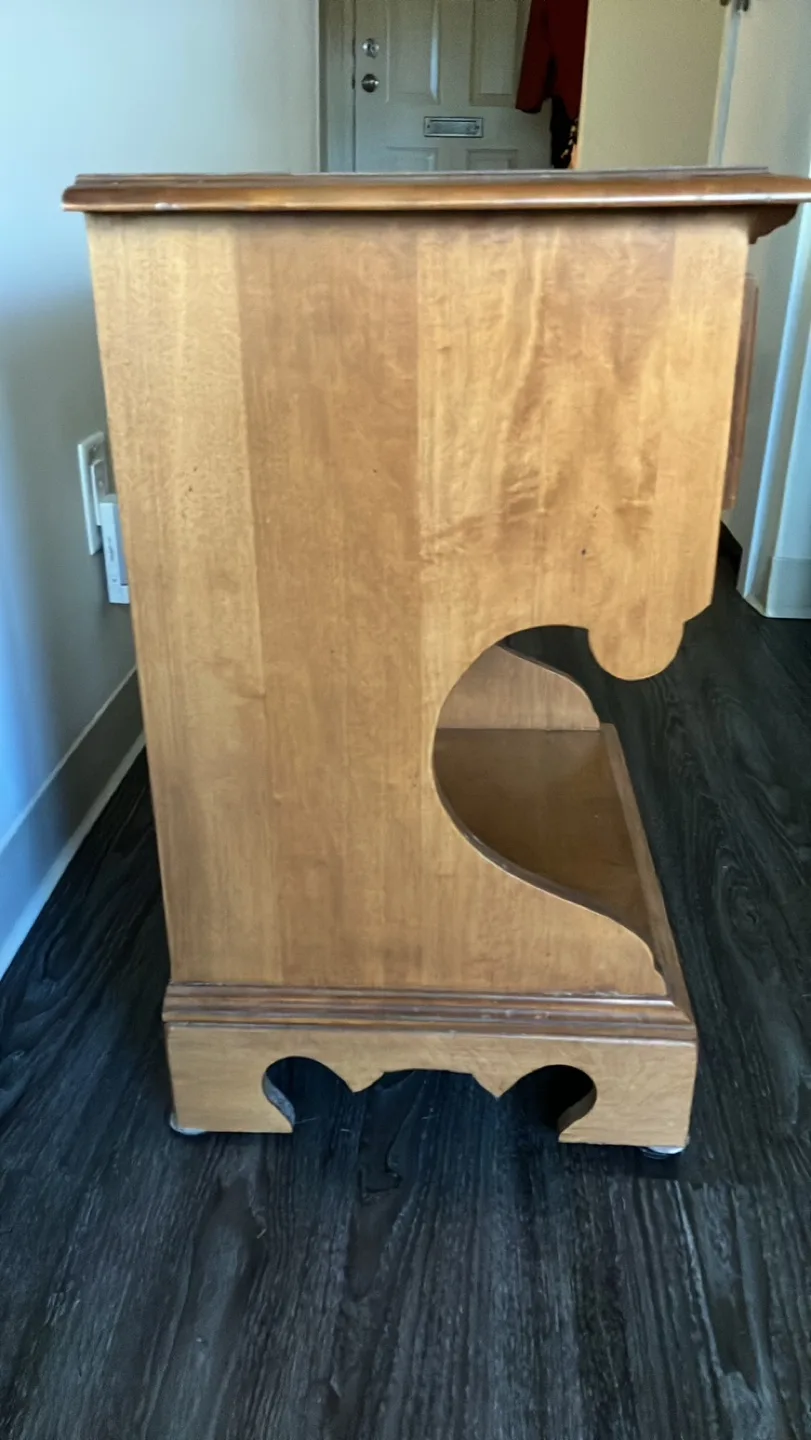 Solid Wood Nightstand image indicator(5)