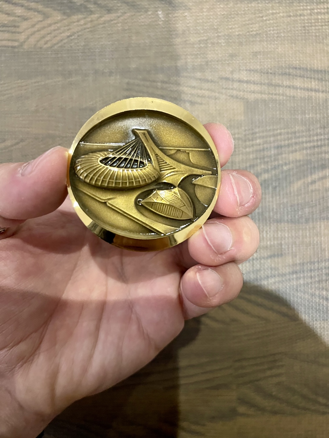 1976 Montreal Olympics Commemorative Coin - photo 2