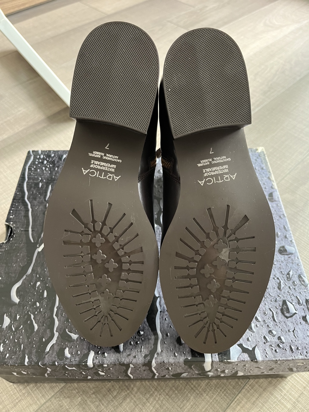 Brand New Artica Women Booties size 7 - photo 5