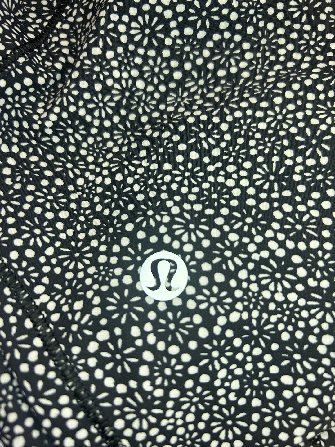 Lululemon Flow Y Tank Size 6 - photo 3