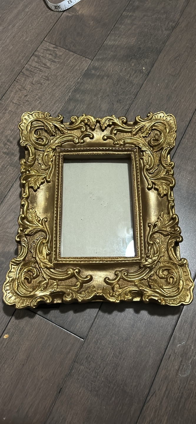 Antique Style Frame for 4x6” Photo or painting - photo 5