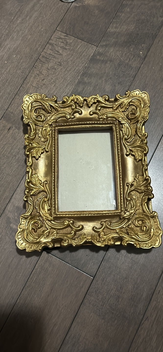 Antique Style Frame for 4x6” Photo or painting