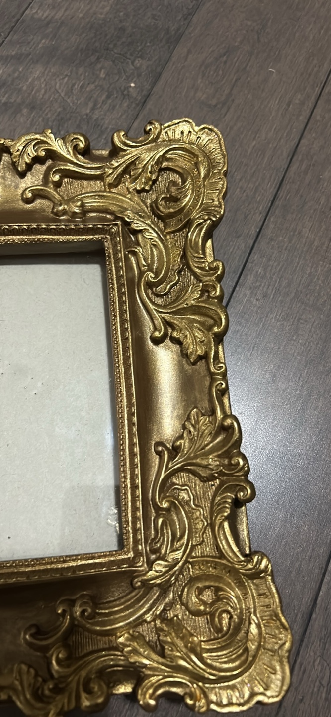 Antique Style Frame for 4x6” Photo or painting - photo 4