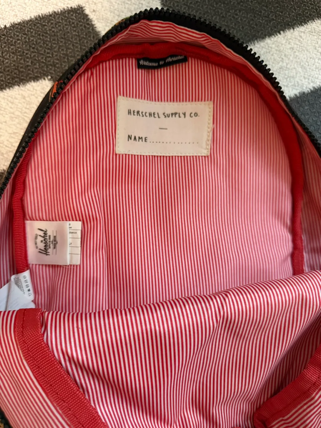 Herschel Supply Co. Pizza Backpack image indicator(4)