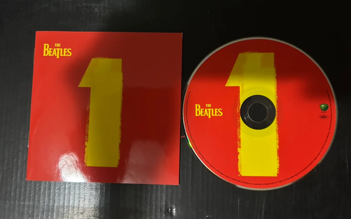 The Beatles “1” CD image indicator(5)