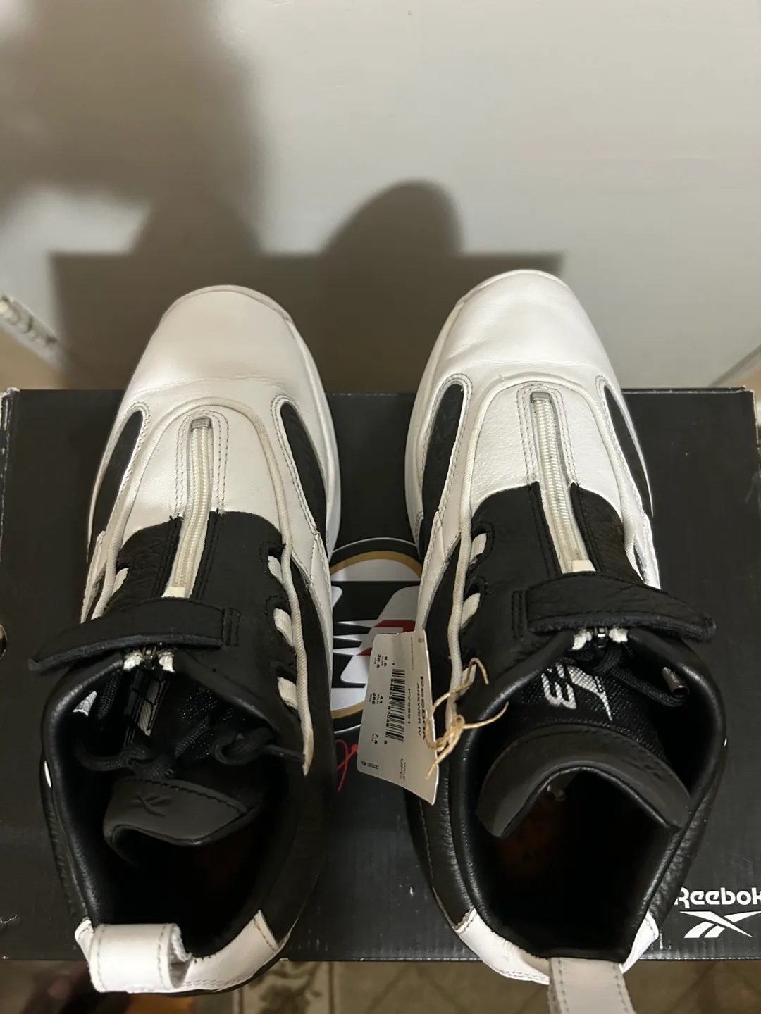 Reebok Answer IV (White and Black) image indicator(2)